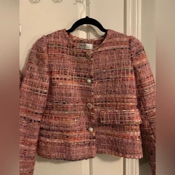 "Chanel-vibe" suit barbiecore - Picture 10 of 16